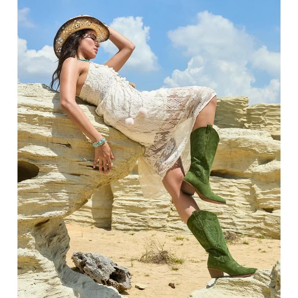 Women's Green Mid Calf Embroidery Cowgirl Boots Retro Snip Toe Western Boot